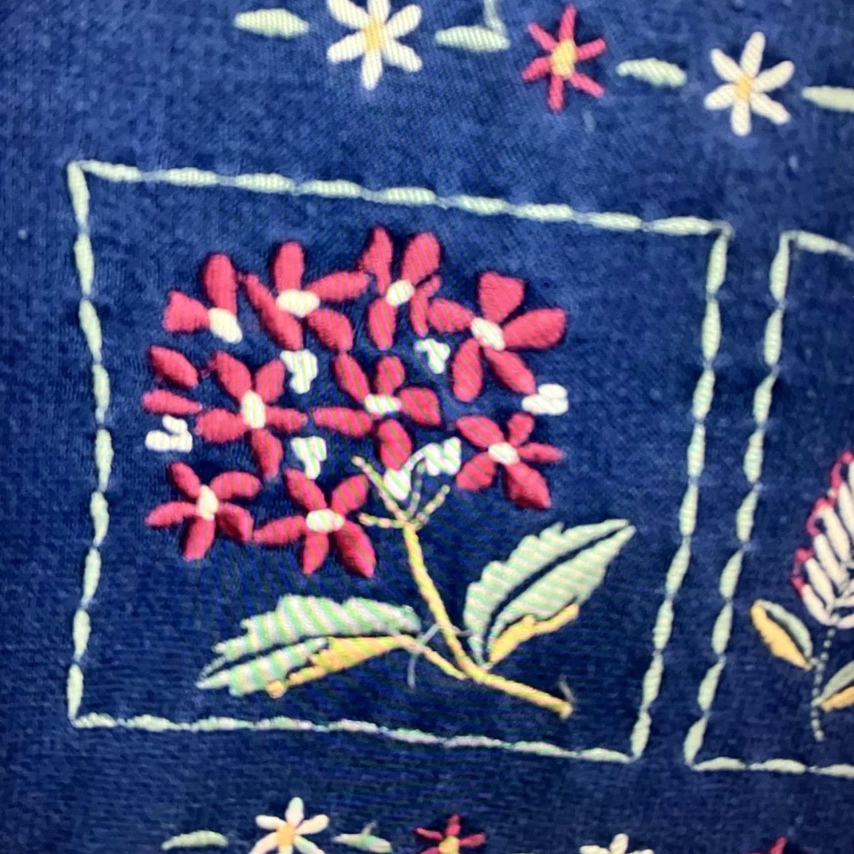 Vintage VINTAGE Women's Collared Sweatshirt 1X Blue Floral Embroidered 80s 90s Pullover Sweatshirt Casual Womens Buttonless? Size XL / US 12-14 / IT 48-50 - 5 Thumbnail