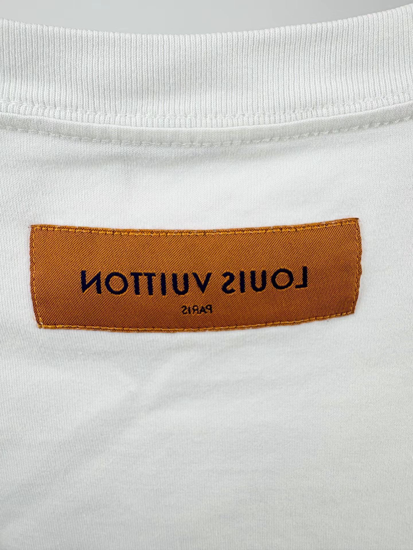 Louis Vuitton LOUIS VUITTON Oil Painting Print Short Sleeve Tee Size US S / EU 44-46 / 1 - 3 Thumbnail