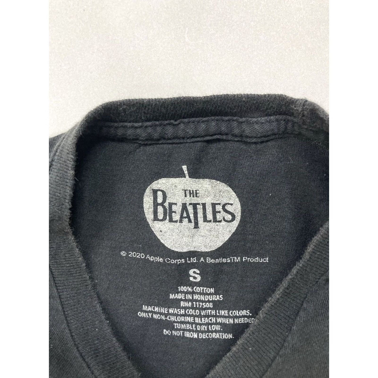 Vintage VINTAGE The Beatles Graphic Shirt Women Small Black Short Sleeve Merch Music Size S / US 4 / IT 40 - 5 Thumbnail