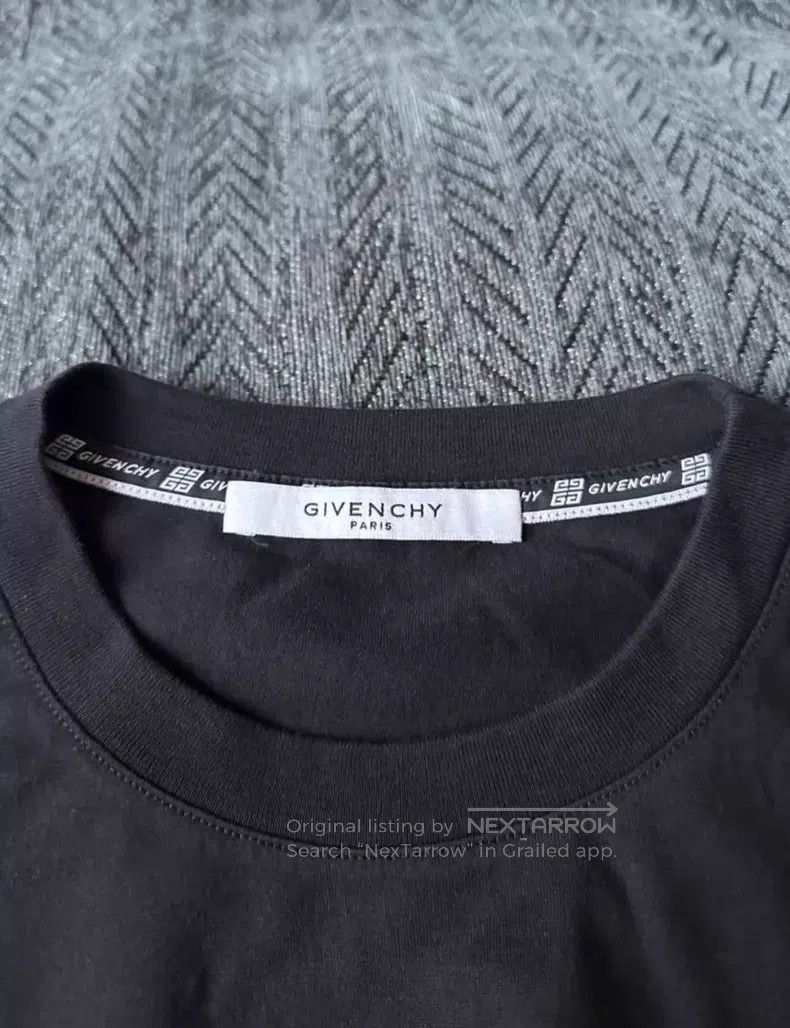 Givenchy Givenchy Distressed Logo Printed Cotton Round Neck Short S Size US M / EU 48-50 / 2 - 3 Thumbnail
