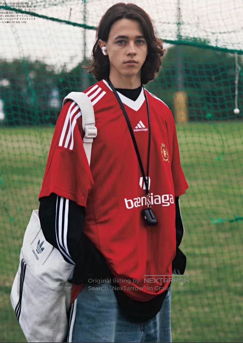 Balenciaga Balenciaga Manchester United Jersey Size US S / EU 44-46 / 1 - 6 Thumbnail