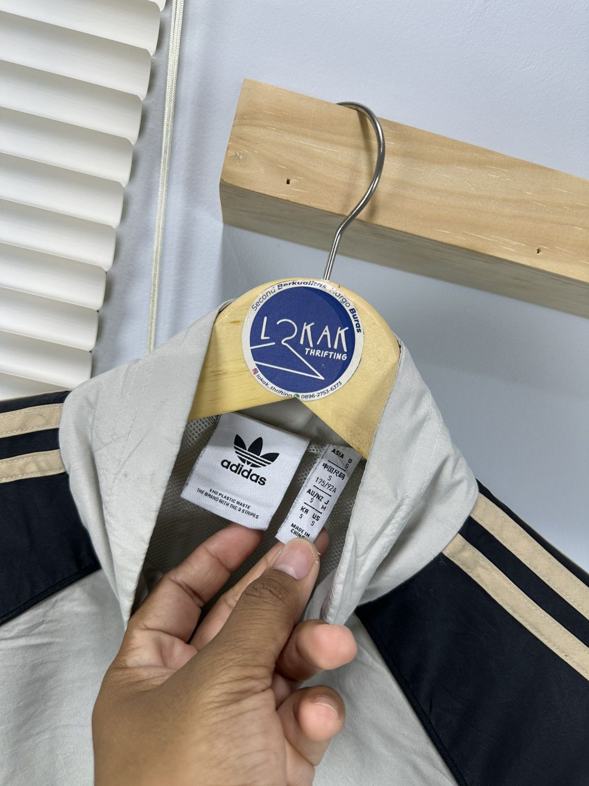 Adidas ADIDAS WOVEN SST ANORAK JACKET Size US L / EU 52-54 / 3 - 5 Thumbnail