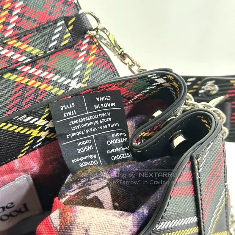 Vivienne Westwood Vivienne Westwood size os Medium-sized ladies plaid logo cl Size ONE SIZE - 6 Thumbnail