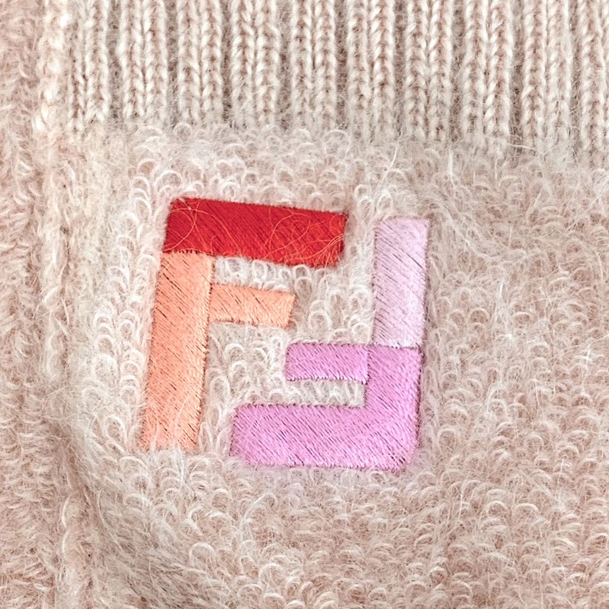 Fendi Fendi Pink Logo Mohair Long Sleeve Knitwear K26WX Size XL / US 12-14 / IT 48-50 - 5 Thumbnail