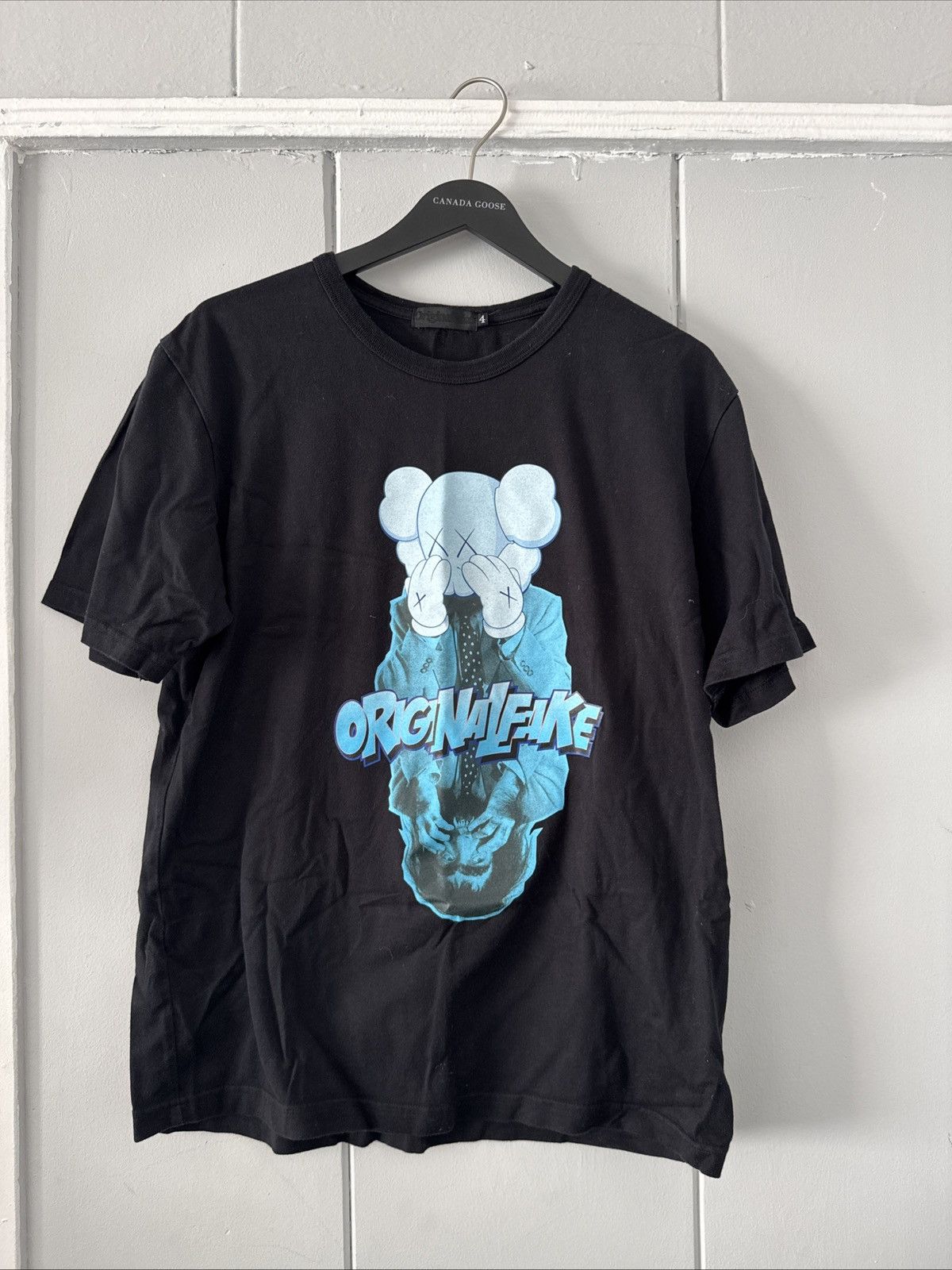 Original Fake OriginalFake X Kaws 2009 Halloween T-Shirt Size 4 -US Large Size US L / EU 52-54 / 3 - 1 Thumbnail