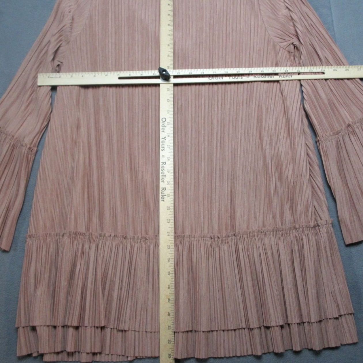 Free People Free People Dress Womens Medium Pink Clay Mini Can't Help It Pleated Tiered Hem Bell Sleeve V-Neck Short Length Mini Bohemian Colorful Dress Mens? Size M / US 6-8 / IT 42-44 - 7 Thumbnail