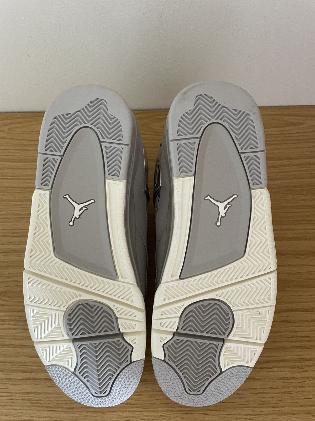 Jordan Brand Jordan 4 Retro Frozen Moments Size US 9 / EU 42 - 5 Thumbnail