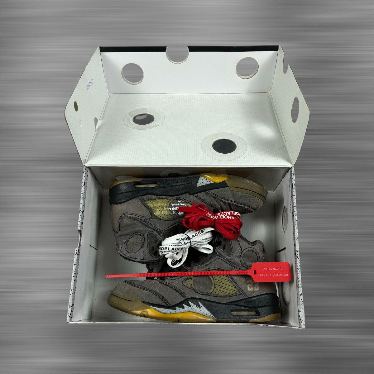 Jordan Brand × Off-White Jordan 5 Retro Off-White Muslin Size US 9 / EU 42 - 6 Thumbnail