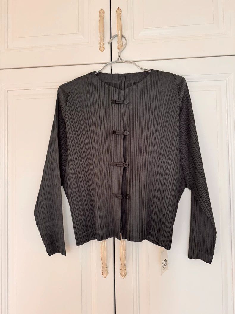 Issey Miyake Issey Miyake Pleated Button Front Top - dmc Size US M / EU 48-50 / 2 - 1 Thumbnail