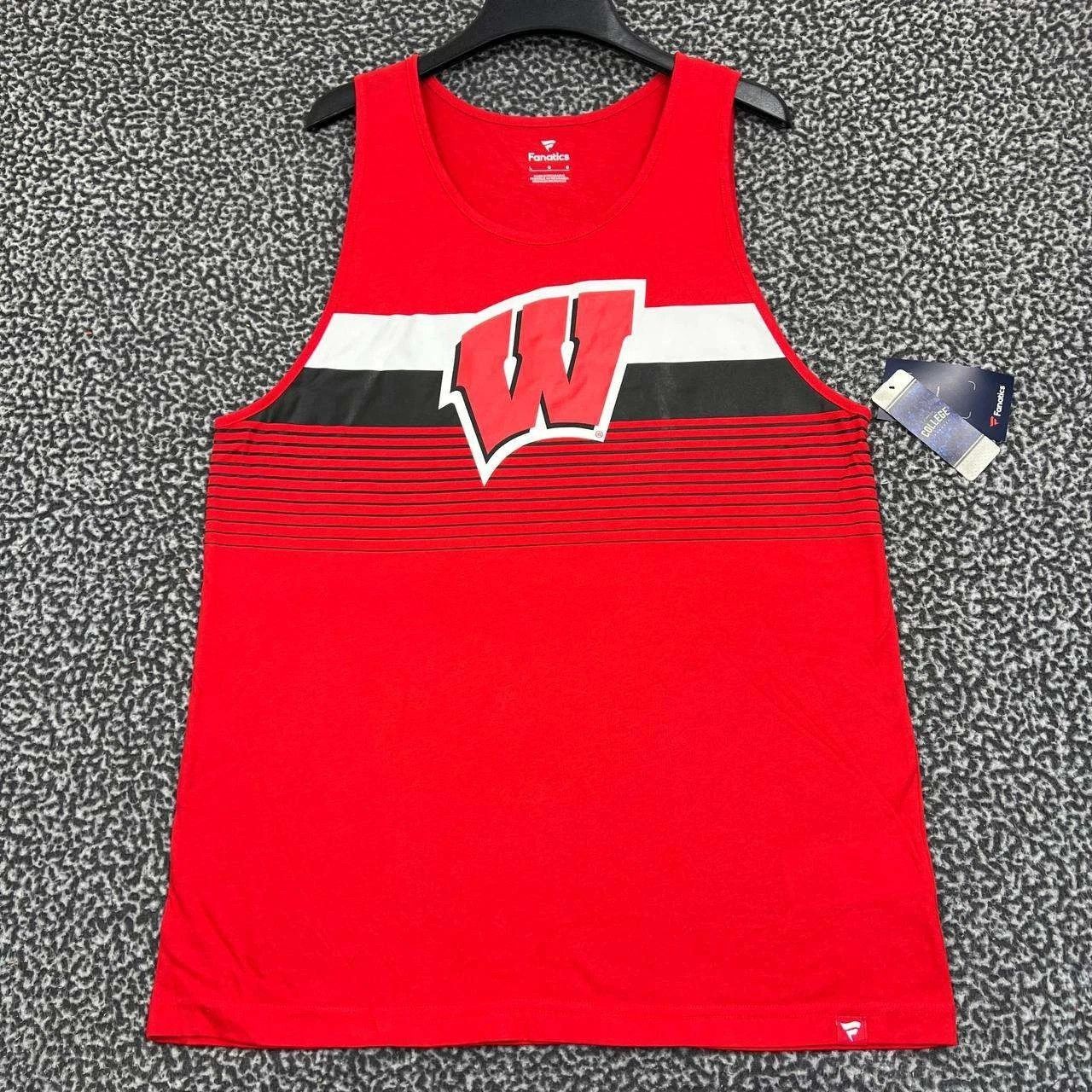 Other Wisconsin Badgers Shirt Men Fanatics Sleeveless Round Neck L Size US L / EU 52-54 / 3 - 1 Thumbnail