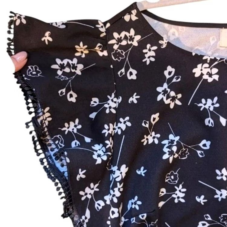 Vintage Black & White Floral Short Flutter Sleeve Pom Pom Trim Blouse Top Womens L Size L / US 10 / IT 46 - 5 Thumbnail