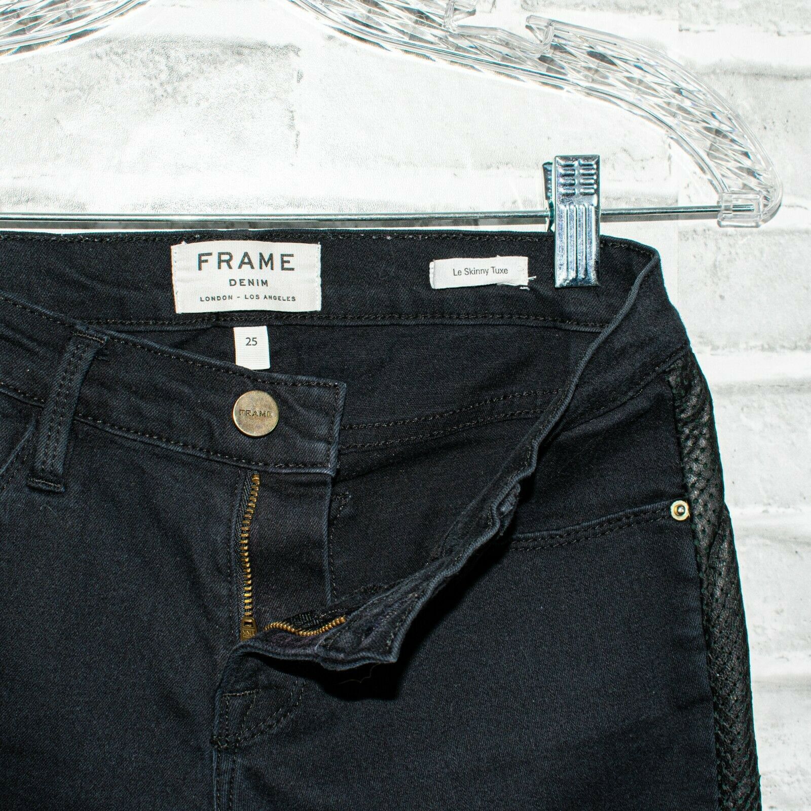 Frame FRAME Denim Le Skinny Tuxe Jeans in Black w Faux Mesh Panel Size 25" / US 0 / IT 36 - 8 Thumbnail