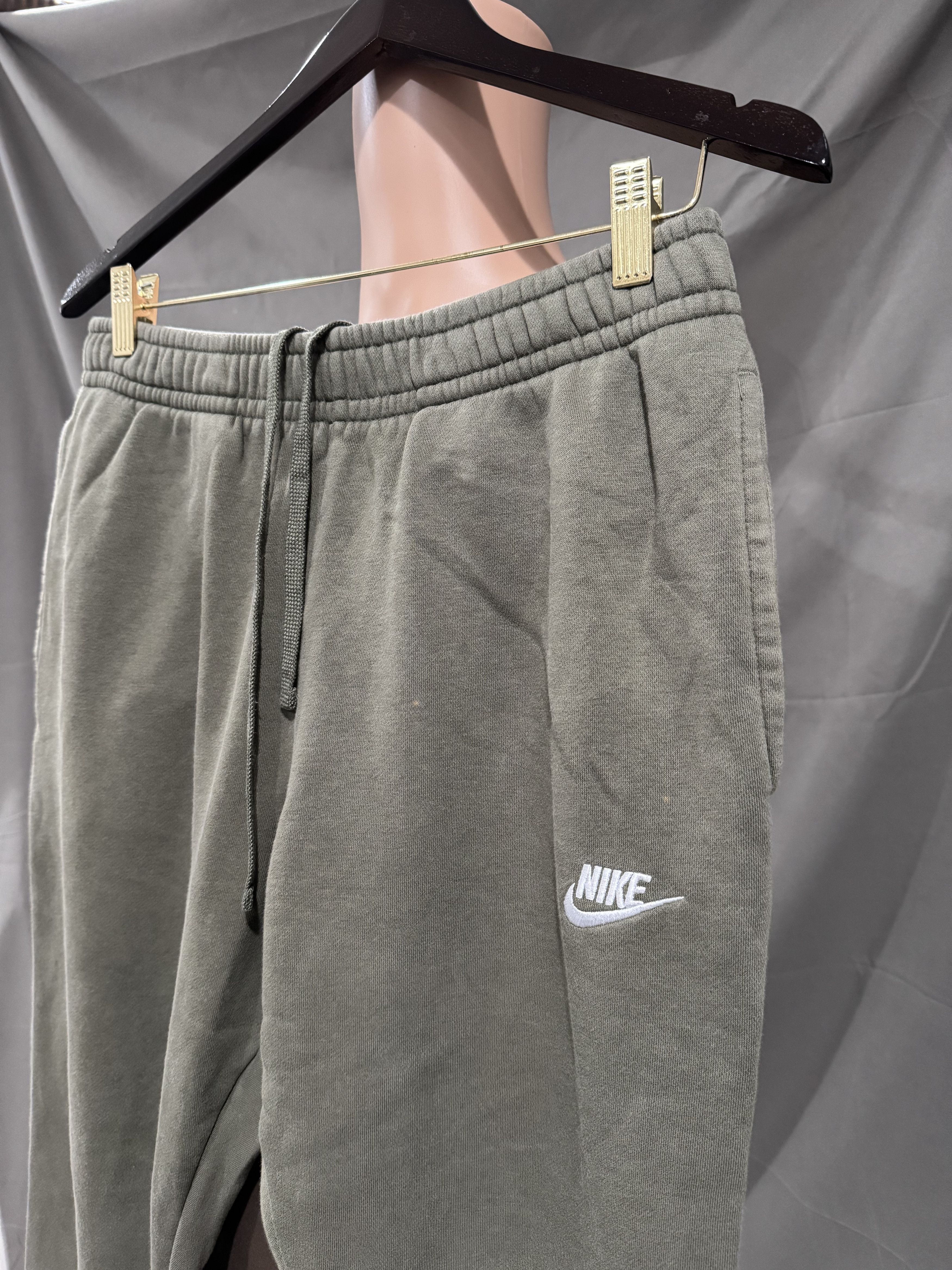 Nike Nike Fleece Jogger Sweatpant Olive Green Size Medium Size US 32 / EU 48 - 5 Thumbnail