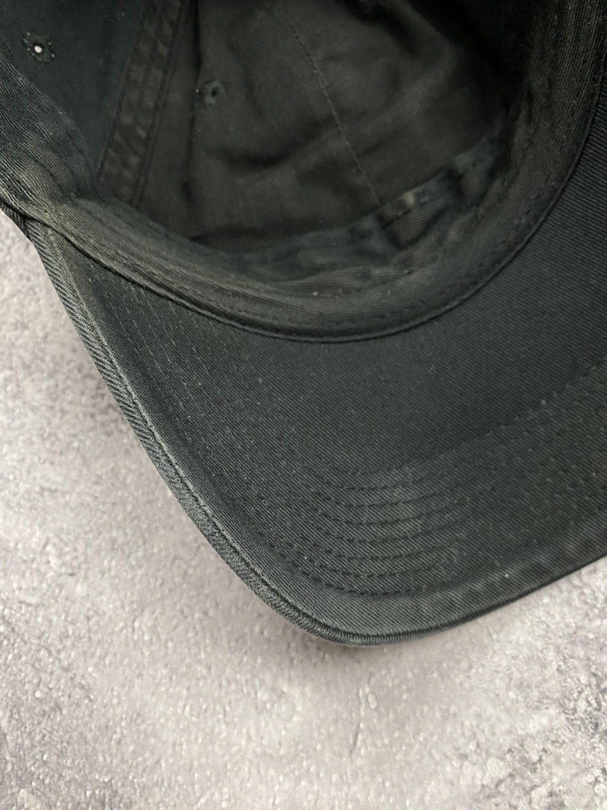 Nike Vintage Nike Team Reds Cap Rare Black Y2K 90s Swoosh Hat MLB Size ONE SIZE - 12 Thumbnail