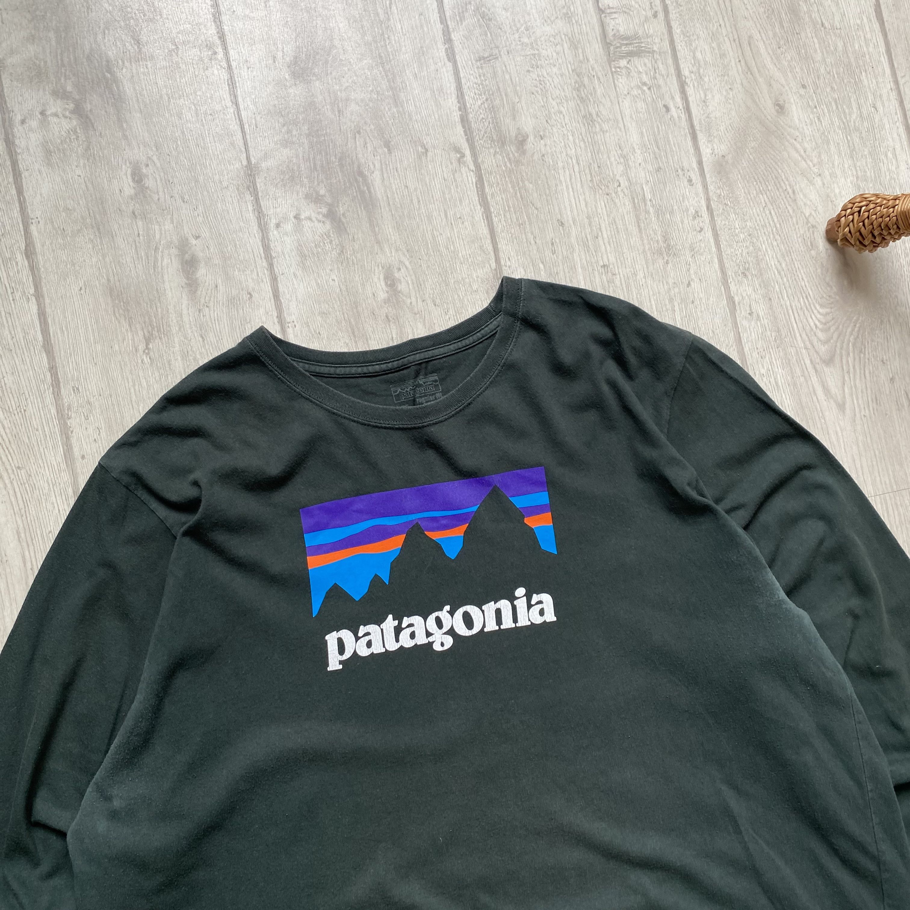 Patagonia 🏔️ Vintage Patagonia Long Sleeve Logo Tee Size US XXL / EU 58 / 5 - 2 Thumbnail