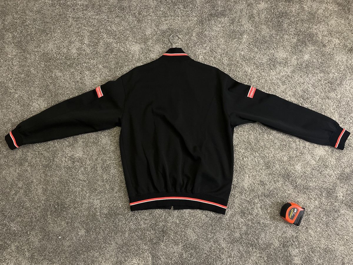 Nike 🇯🇵Nike international JAPAN 🇯🇵 realize track jacket Japan L Size US L / EU 52-54 / 3 - 2 Thumbnail