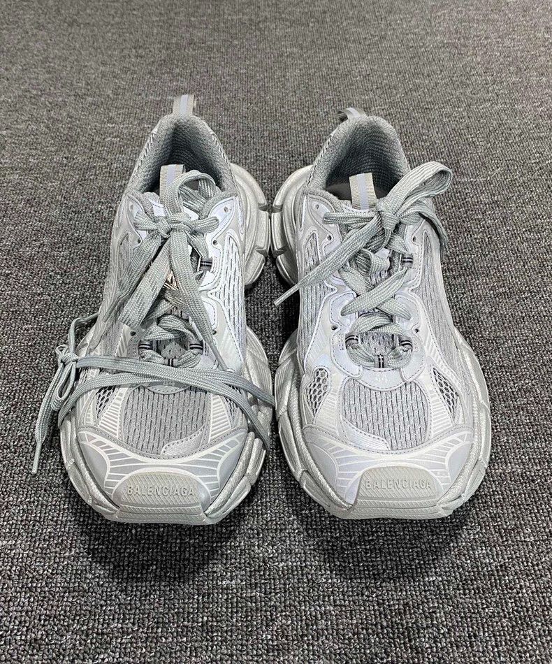 Balenciaga New Balenciaga Gray Sneakers Size 44-2505 Size US 10 / EU 43 - 4 Thumbnail