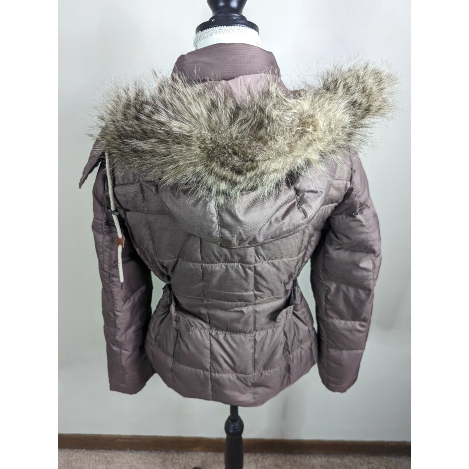 Eddie Bauer Eddie Bauer Jacket Womens Hooded Down Yukon Model EB550 Premium Goose Down Sz S P Purple Knit Collar Faux Fur Trim Zip Size S / US 4 / IT 40 - 4 Thumbnail