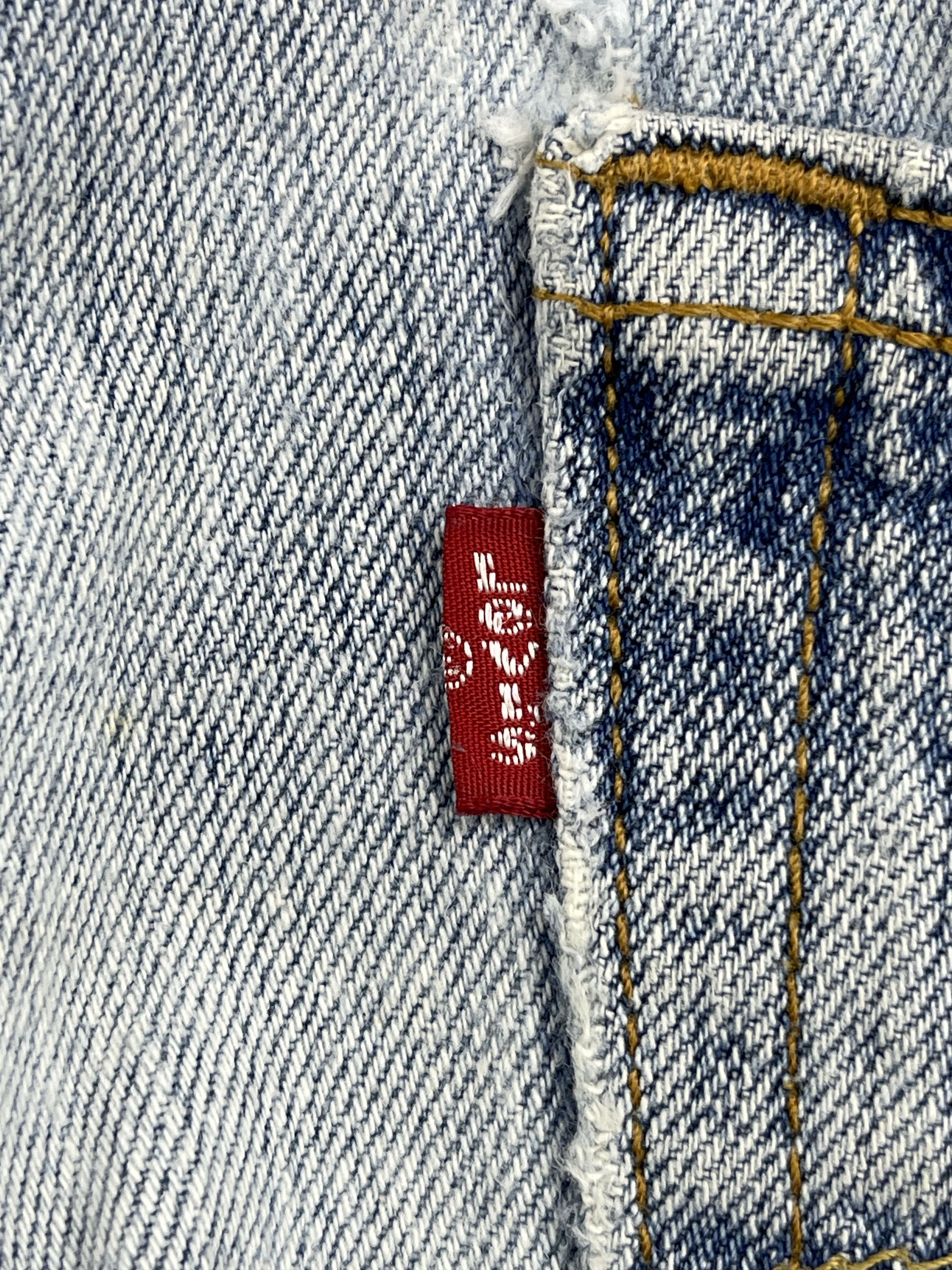 Levi's × Vintage Light Washed Vintage 90s Levi's 501 Jeans Size US 29 - 7 Thumbnail