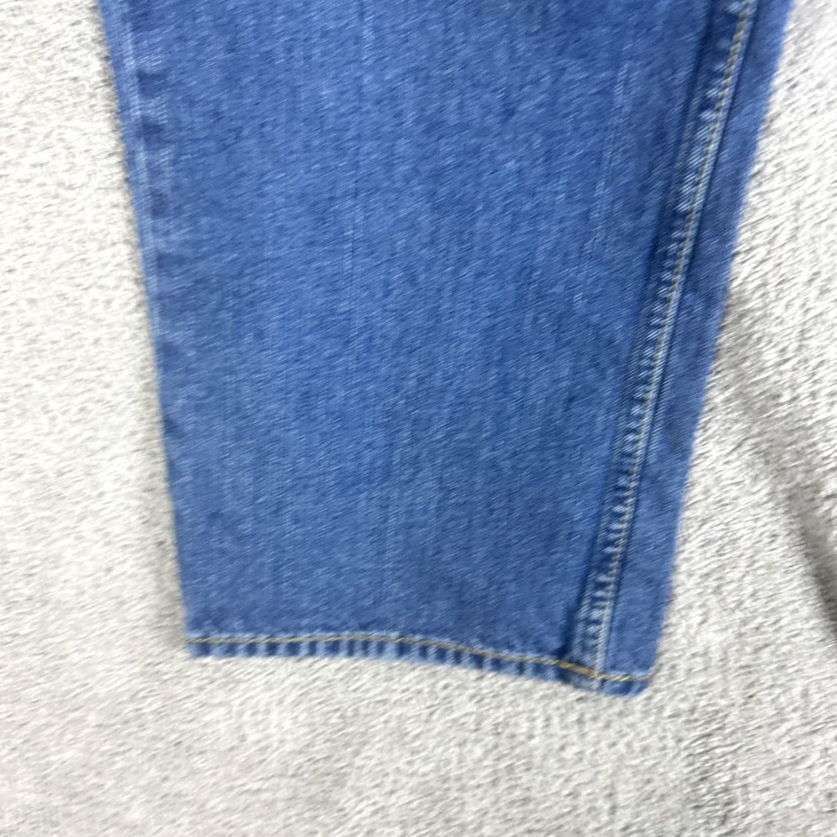 American Eagle Outfitters American Eagle Original Straight Jeans Mens 38x34 Blue Denim Medium Wash Casual Shirt? Size US 38 / EU 54 - 5 Thumbnail