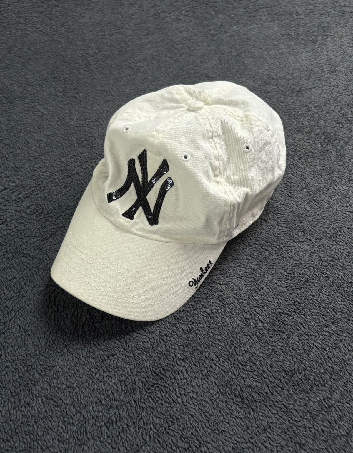 New Era 00s New Era Yankees Vintage Big Logo Retro Hat Cap Rare Size ONE SIZE - 1 Thumbnail
