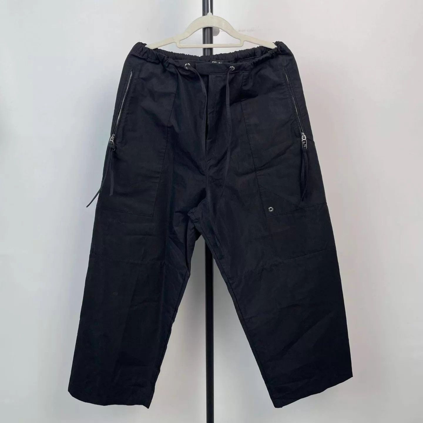 Fendi FENDI black nylon drawstring waist cargo pants 46 Size US 30 / EU 46 - 1 Thumbnail