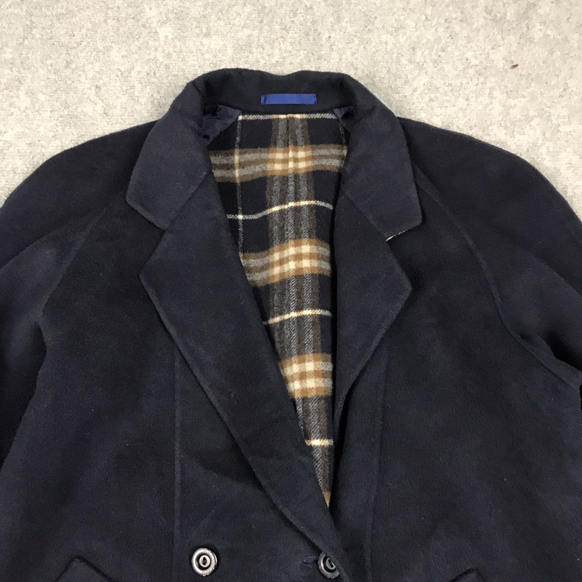 Burberry VINTAGE BURBERRY NAVY WOOL DOUBLE BREASTED COAT JACKET Size US M / EU 48-50 / 2 - 2 Thumbnail