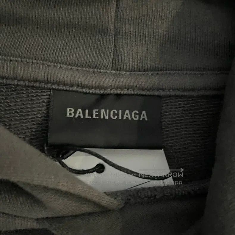 Balenciaga Balenciaga Wavy Coca-Cola distressed crack hooded sweatshi Size US M / EU 48-50 / 2 - 3 Thumbnail
