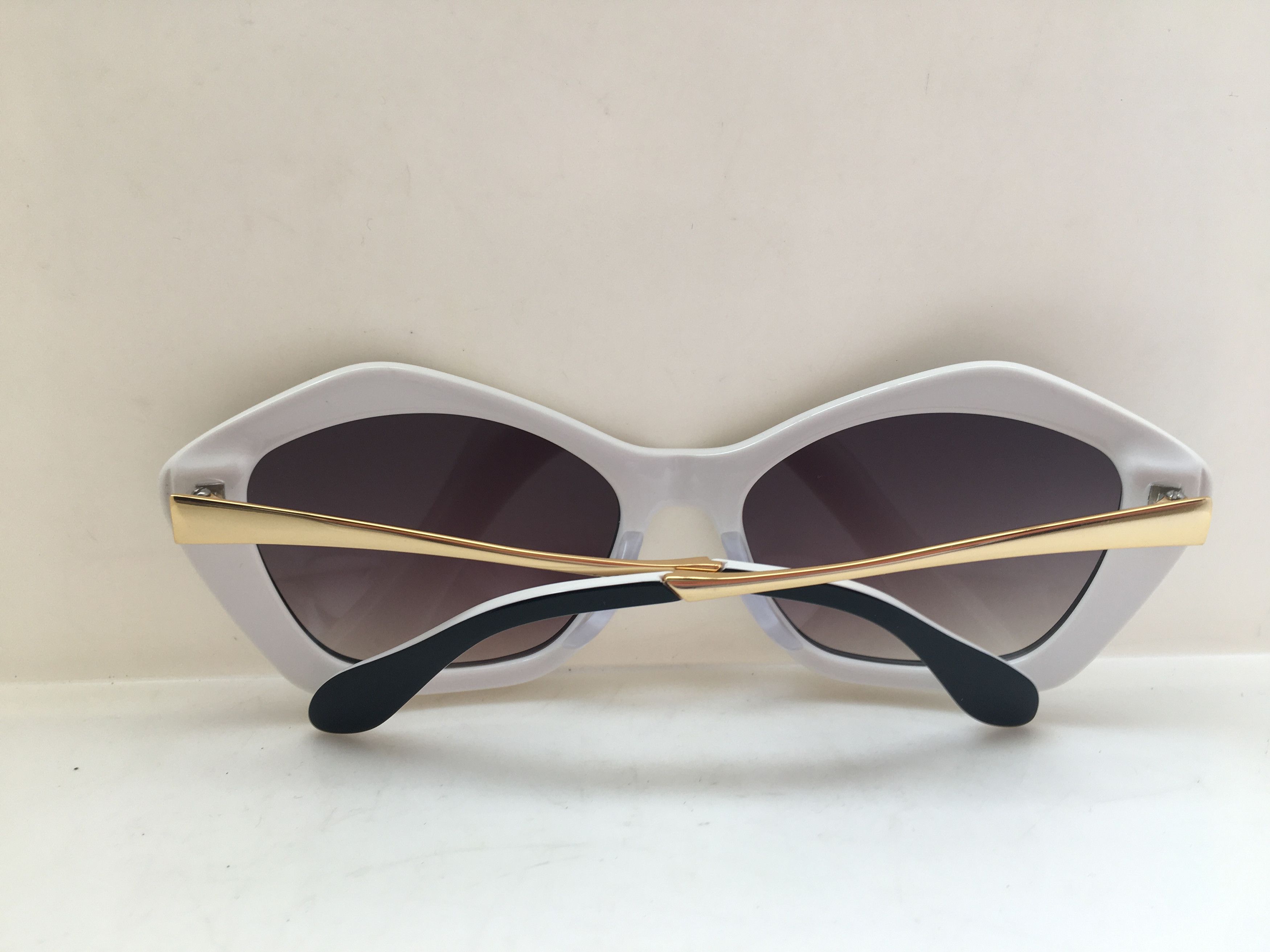 Other OP Art Black White Cateye Diva Sunglasses Frame Size ONE SIZE - 6 Thumbnail