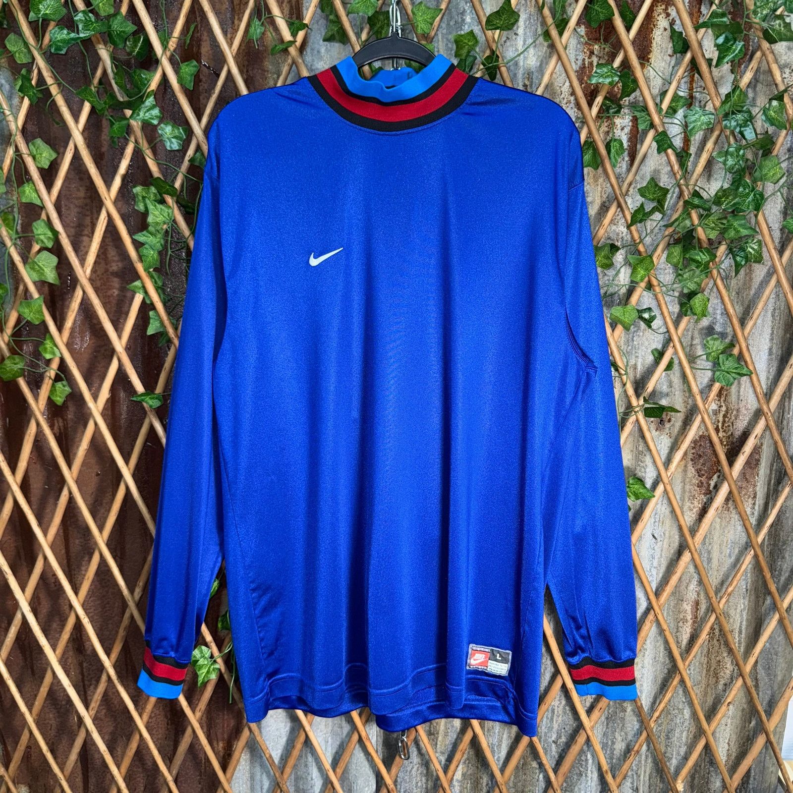 Nike Vintage Y2K Nike embroidered logo 1990s LS warm up jersey Size US L / EU 52-54 / 3 - 1 Thumbnail