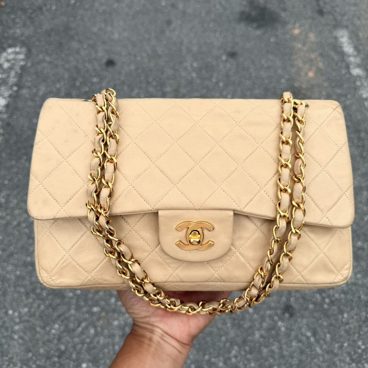 Chanel Chanel Medium Flap Beige Timeless Classic Vintage Shoulder Size ONE SIZE - 1 Thumbnail