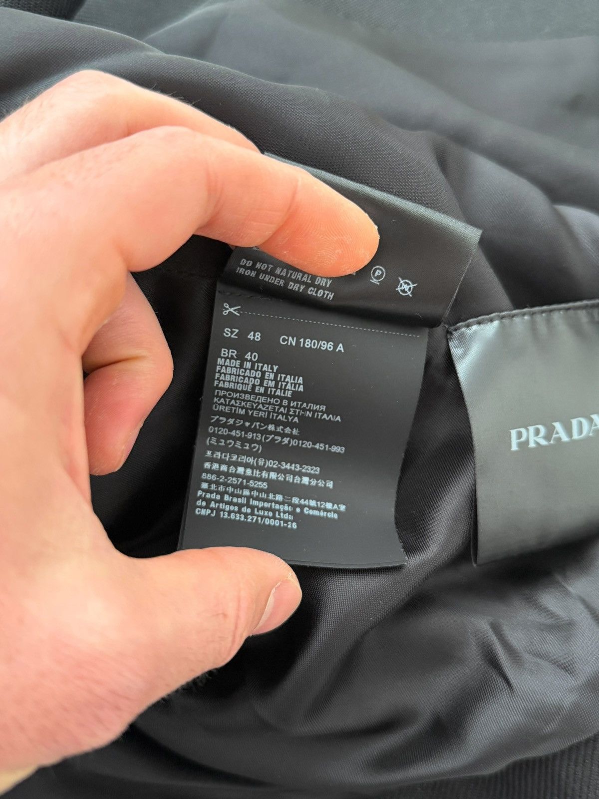 Prada 2023 Cropped Triangle Logo Jacket Size US M / EU 48-50 / 2 - 12 Thumbnail