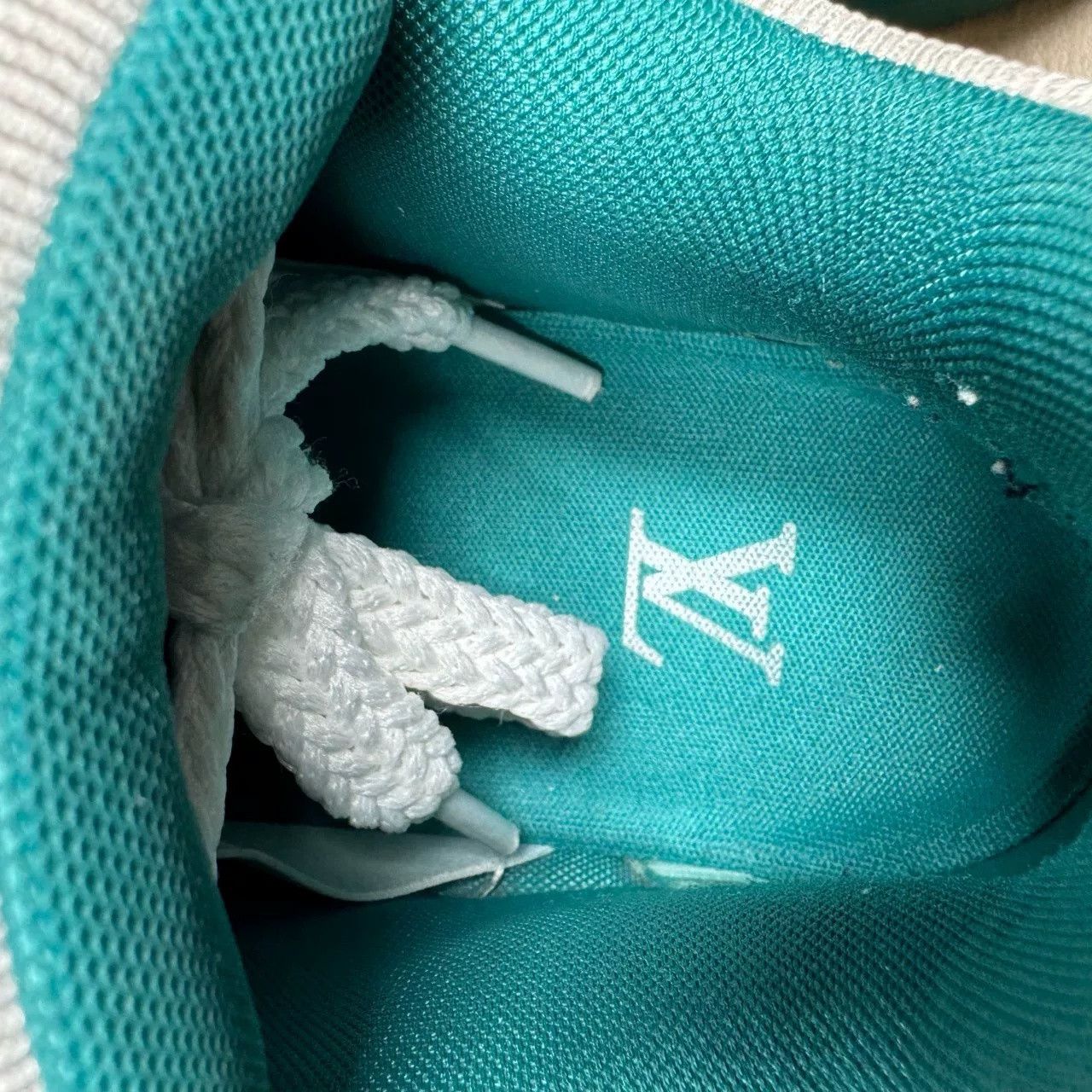 Louis Vuitton LV Trainer White Green Size US 7.5 / EU 40-41 - 5 Thumbnail
