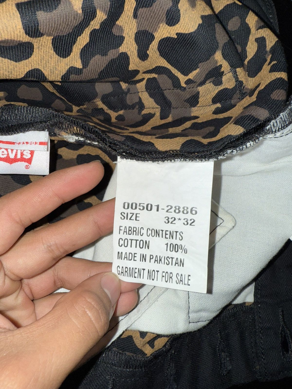 Levi's Levi’s 501 Sample Jeans – Rare Cheetah Print “Not For Sale” Size US 32 / EU 48 - 7 Thumbnail