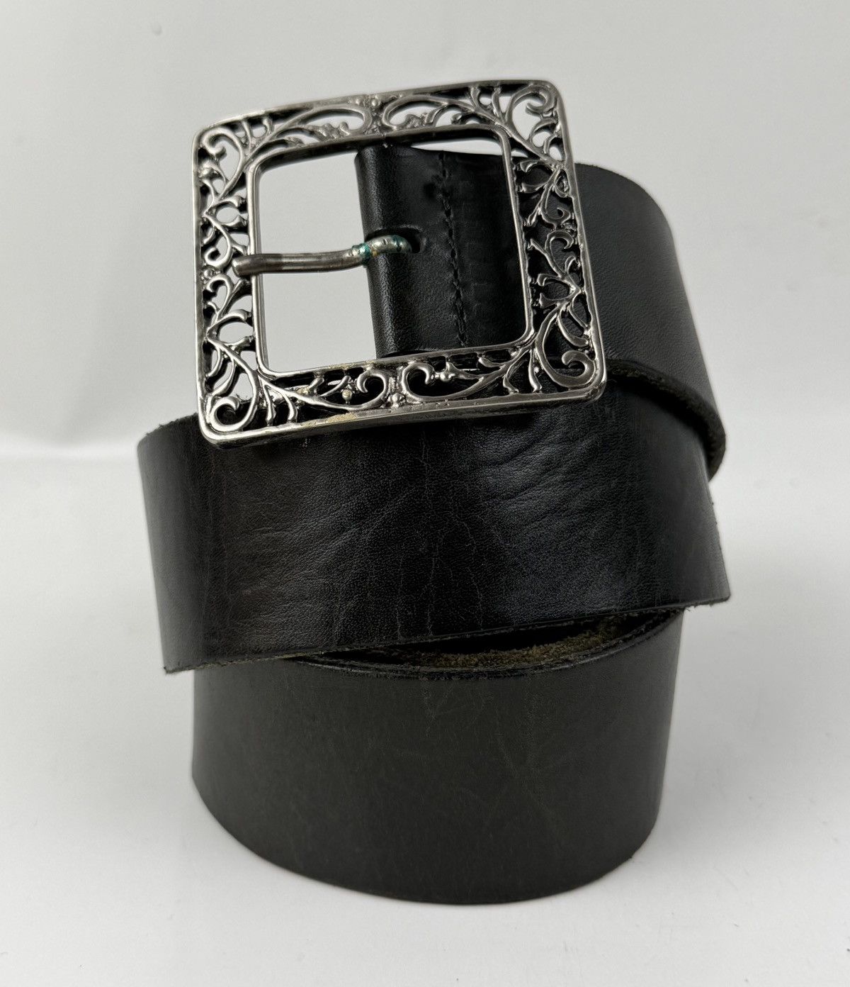 Japanese Brand vintage style leather belt tc54 Size 32 - 1 Thumbnail