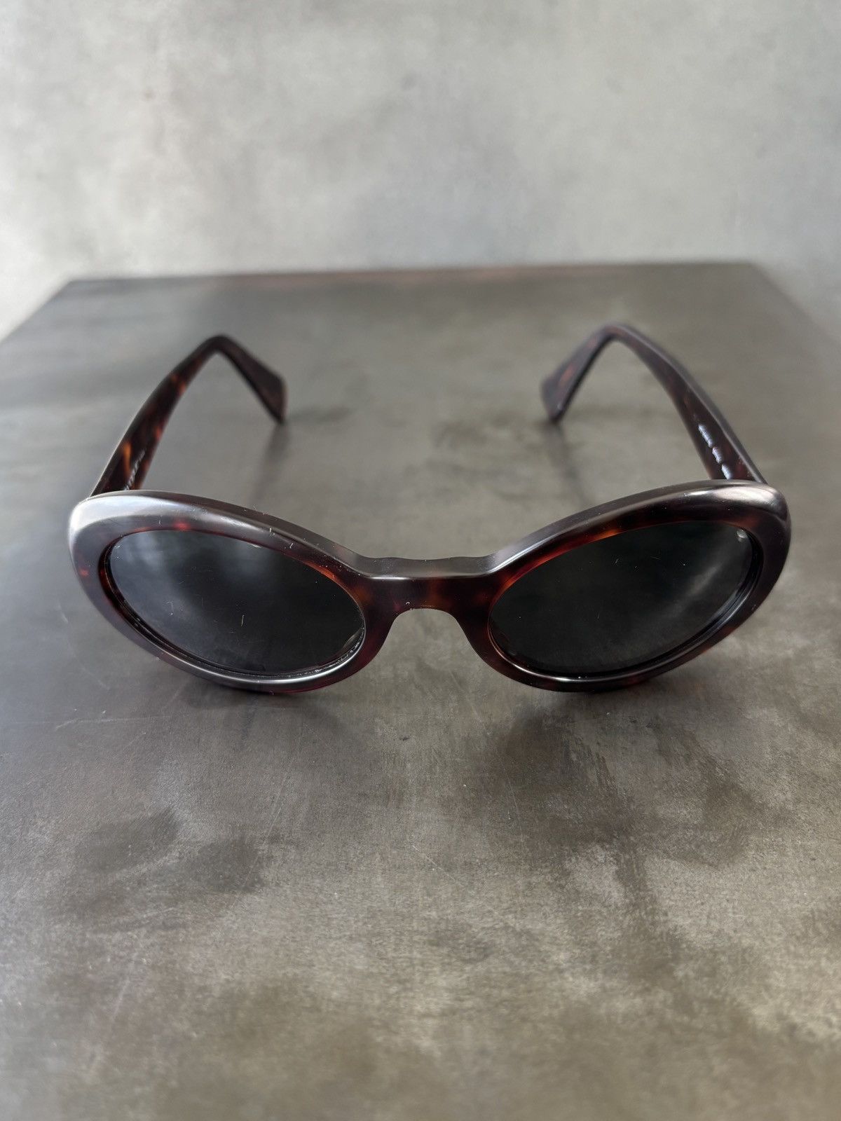 Vogue Vintage Vogue Sunglasses 1990s Made in Italy Oval Y2K VO2167 Size ONE SIZE - 18 Thumbnail