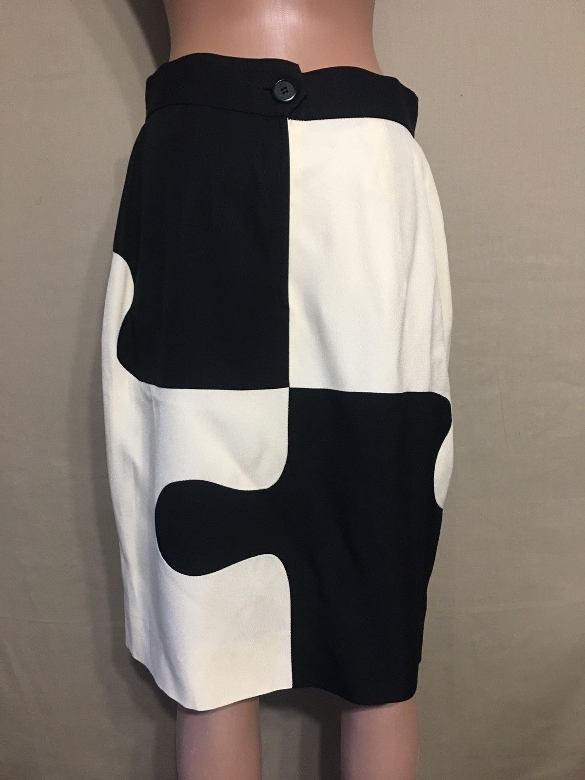 Moschino × Vintage Vintage 90s MOSCHINO Cheap Chic Puzzle Skirt EU40 US10 Size 30" / US 8 / IT 44 - 5 Thumbnail