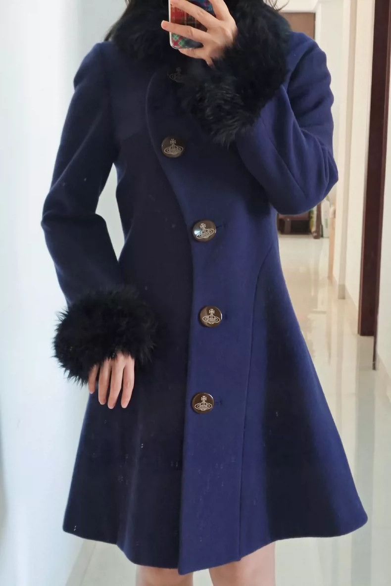 Vivienne Westwood Vivienne Westwood A blue-purple coat with asymmetrical fur Size M / US 6-8 / IT 42-44 - 9 Thumbnail