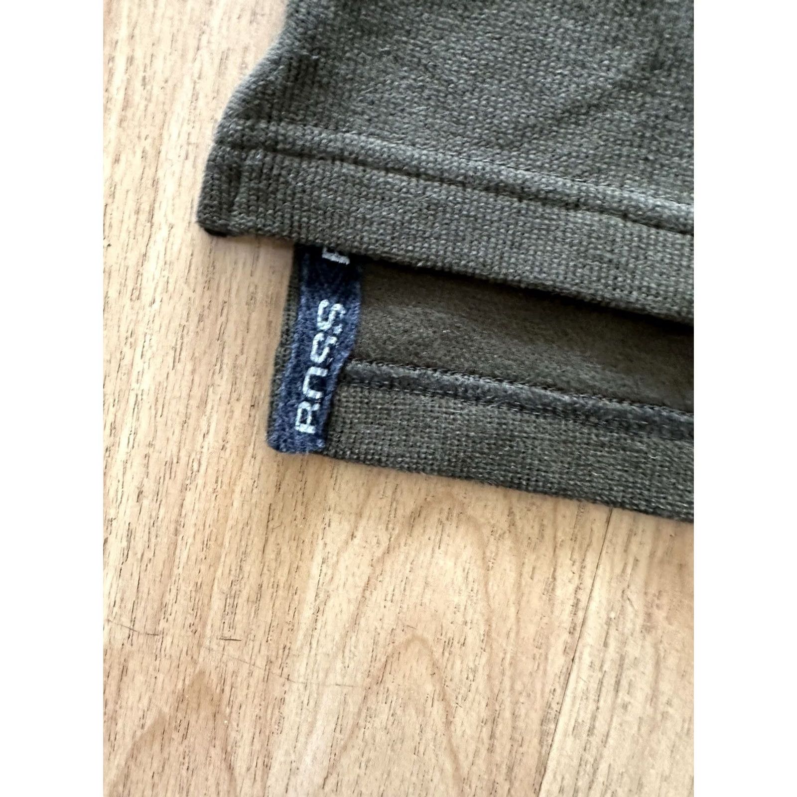 Hugo Boss VINTAGE Hugo Boss America Embroidered Crewneck Sweatshirt XL Olive Unisex Adults 90s Oversized Pullover Cotton Blend Size US XL / EU 56 / 4 - 4 Thumbnail