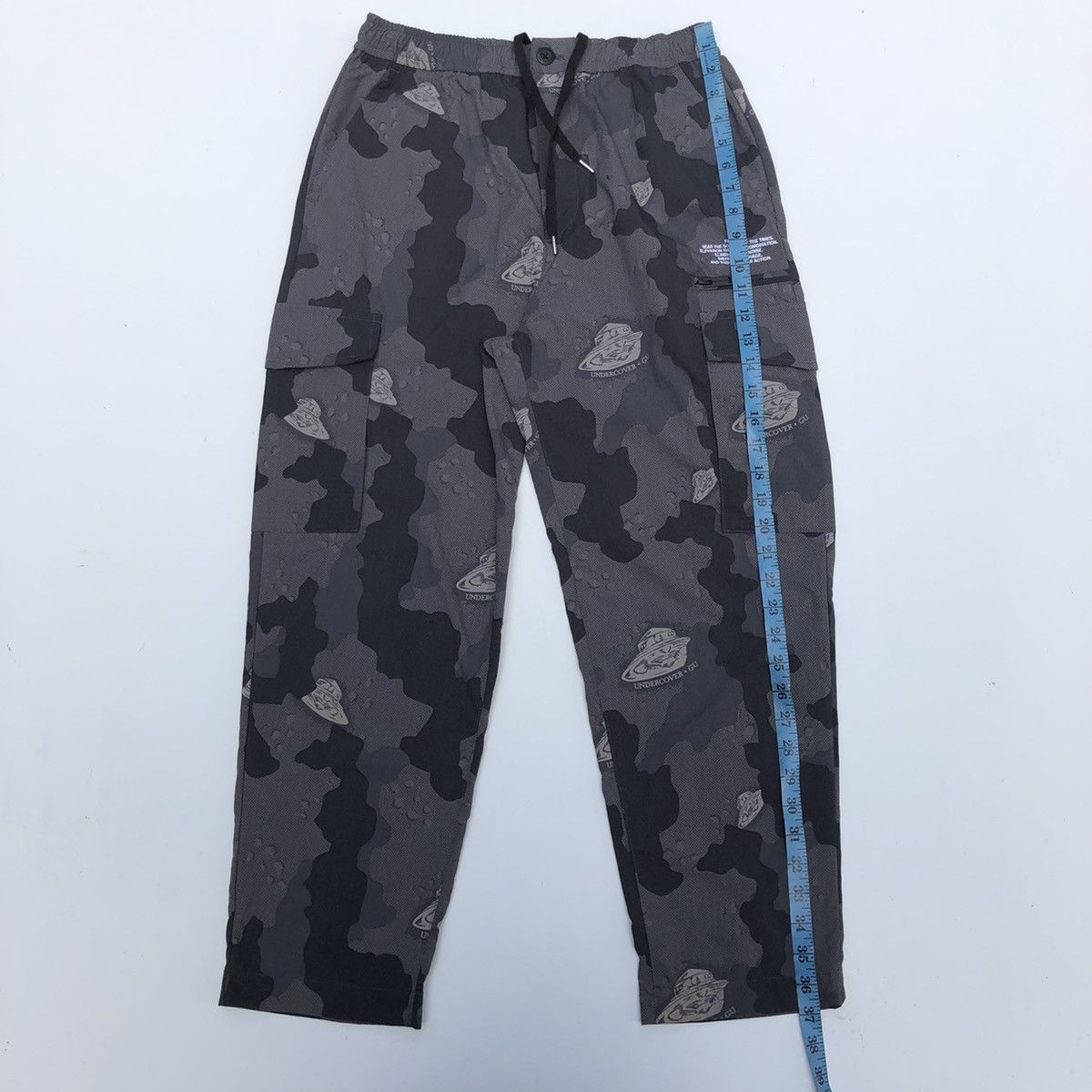 GU × Japanese Brand × Undercover Gu X Undercover Camo Cargo Pants Size US 34 / EU 50 - 7 Thumbnail