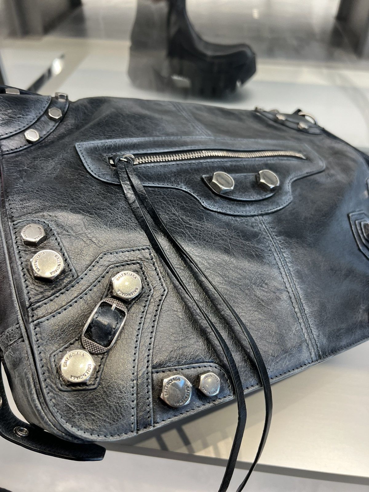 Balenciaga Balenciaga flap Cagole leather bag VINTAGE EFFECT Size ONE SIZE - 3 Thumbnail