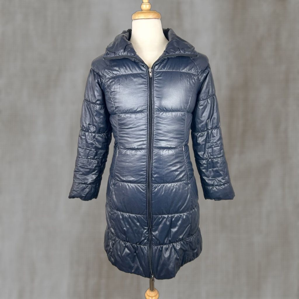Patagonia Patagonia Jacket Women Long Puffer Coat XS Navy Hooded Winter Quilted Size XS / US 0-2 / IT 36-38 - 1 Thumbnail