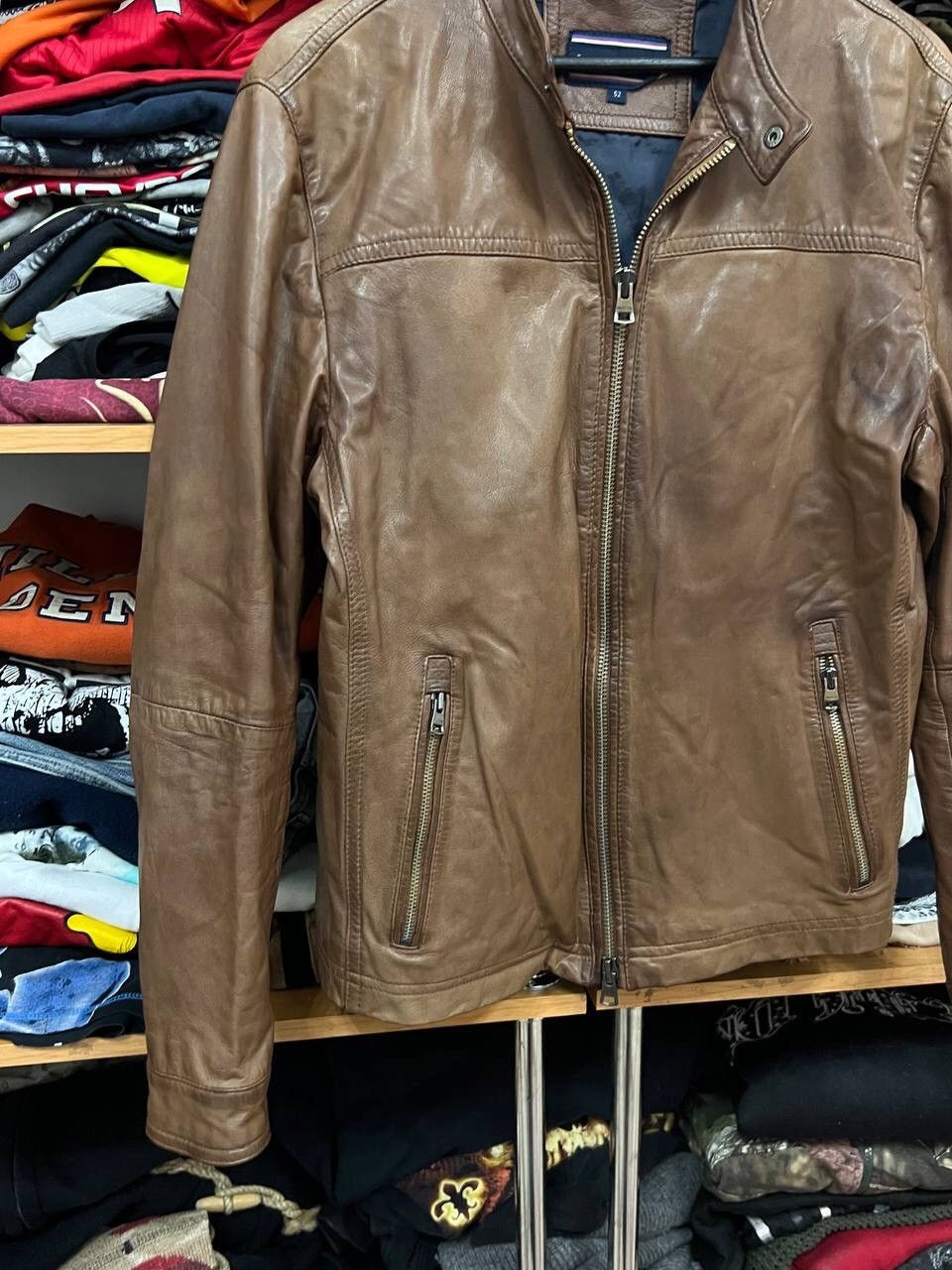 Tommy Hilfiger Vintage Tommy Hilfiger Brown Leather Jacket 1990s Size US L / EU 52-54 / 3 - 5 Thumbnail
