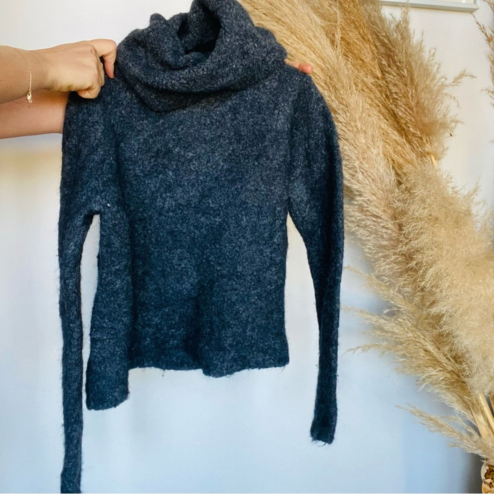 Madewell MADEWELL Charcoal Grey Turtleneck Pullover Crop Cozy Sweater Size S / US 4 / IT 40 - 5 Thumbnail