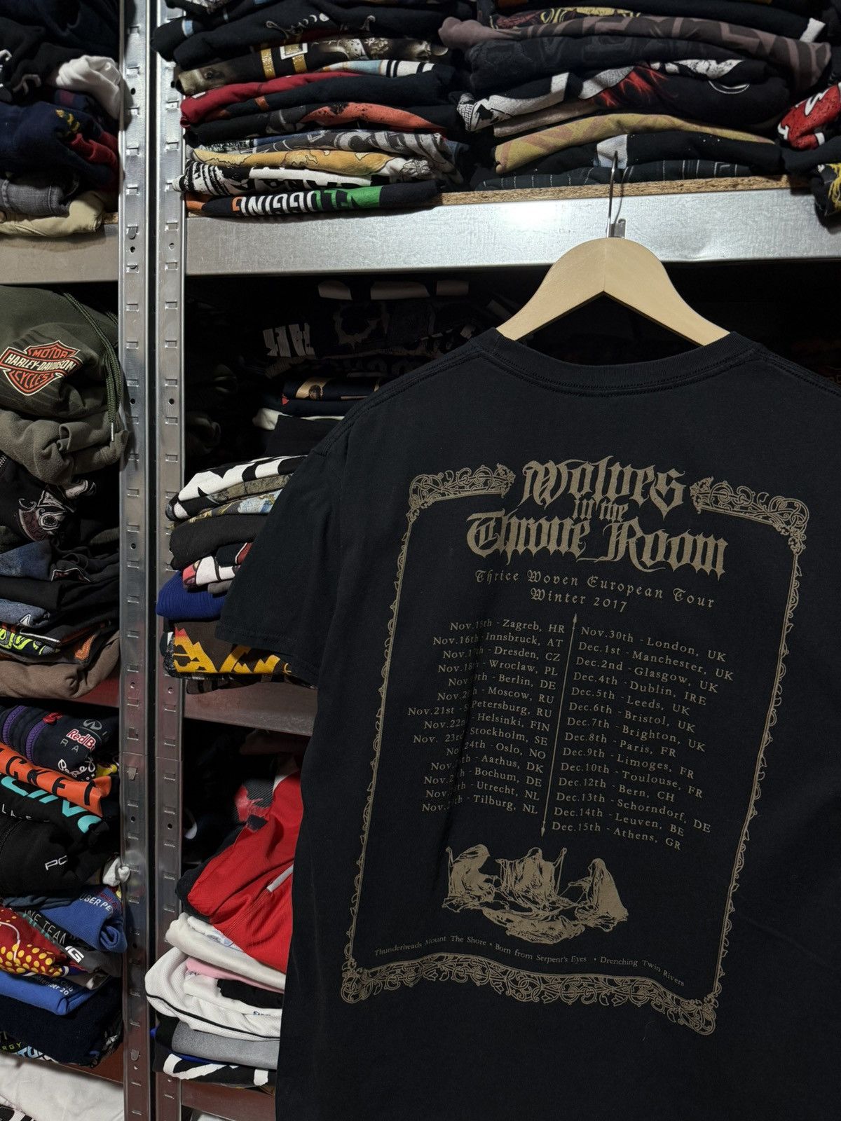 Band Tees RARE WOLVES IN THE THRONE ROOM EUROPEAN TOUR 2017 T-SHIRT Size US L / EU 52-54 / 3 - 4 Thumbnail