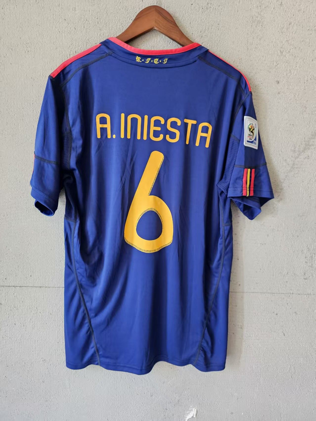 Other 2010 Spain #6 Iniesta Jersey Away Size US L / EU 52-54 / 3 - 1 Thumbnail