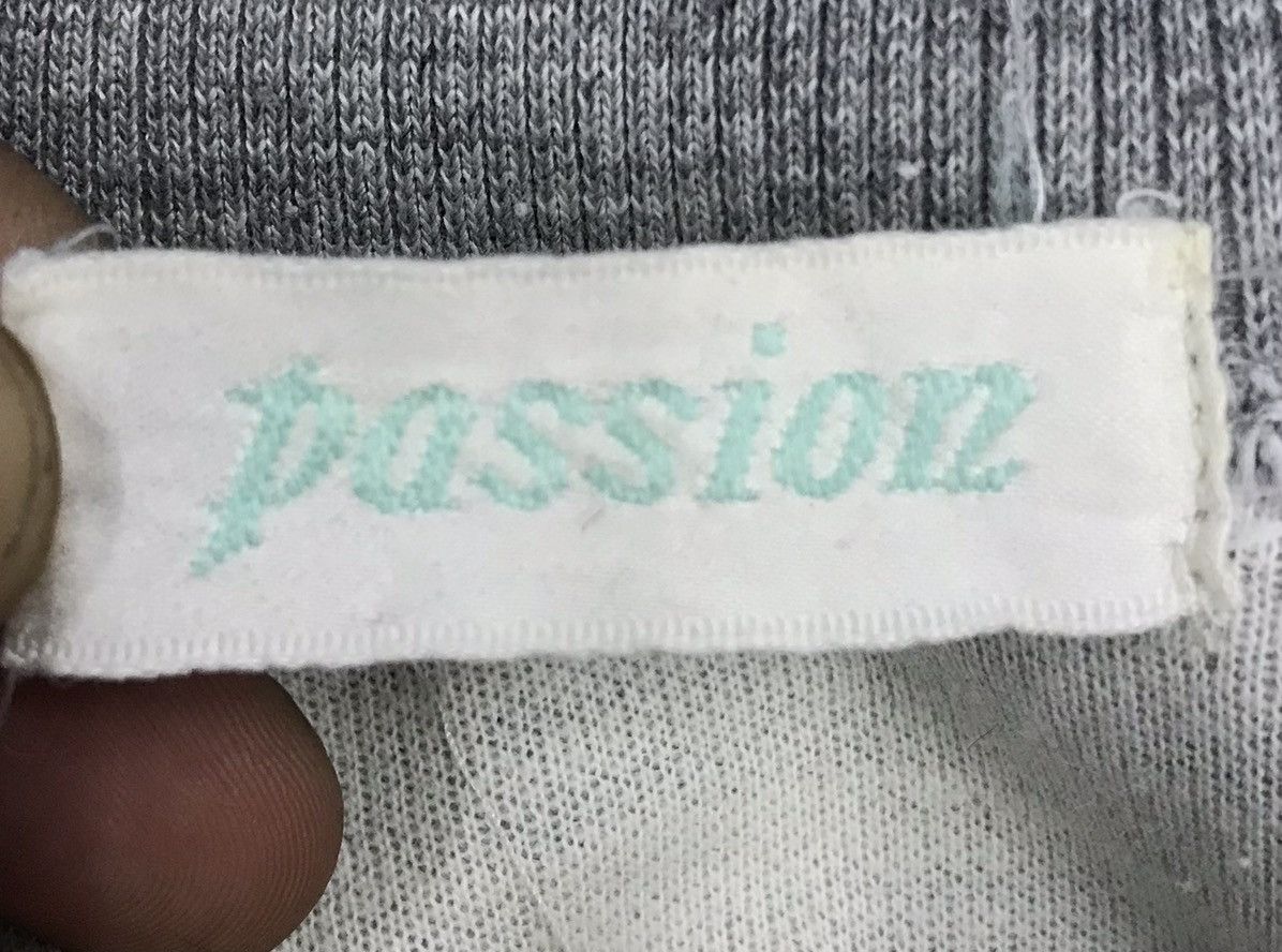Vintage Vintage Passion Marihuana Big Logo Sweatshirt Size US M / EU 48-50 / 2 - 7 Thumbnail