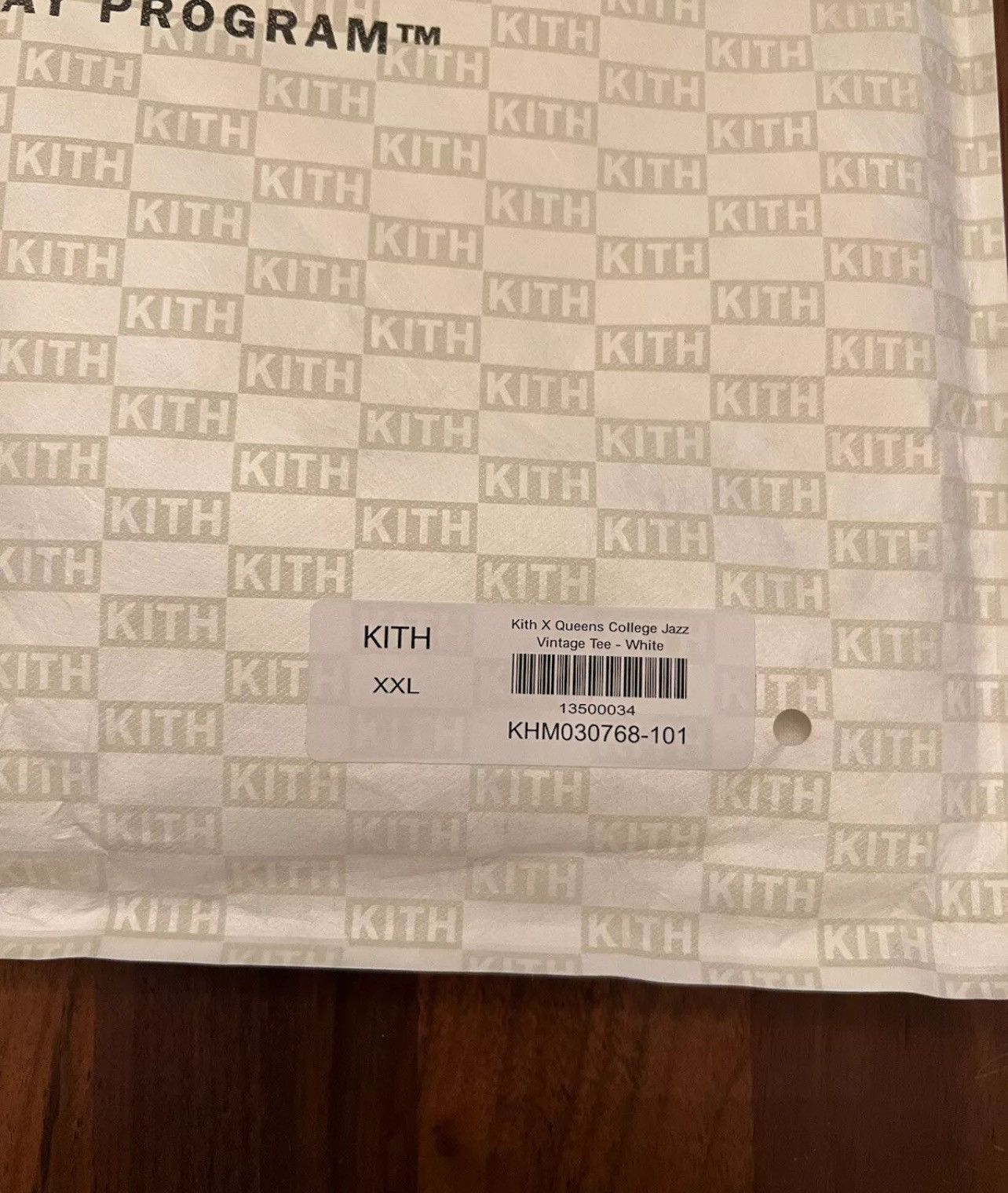 Kith × Russell Athletic Kith & Russell Athletic CUNY Queens College Jazz Vintage tee Size US XXL / EU 58 / 5 - 6 Thumbnail