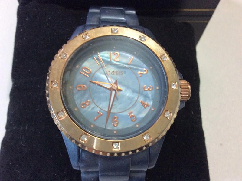 Designer Oasis ladies purple plastic strap watch Size ONE SIZE - 2 Thumbnail