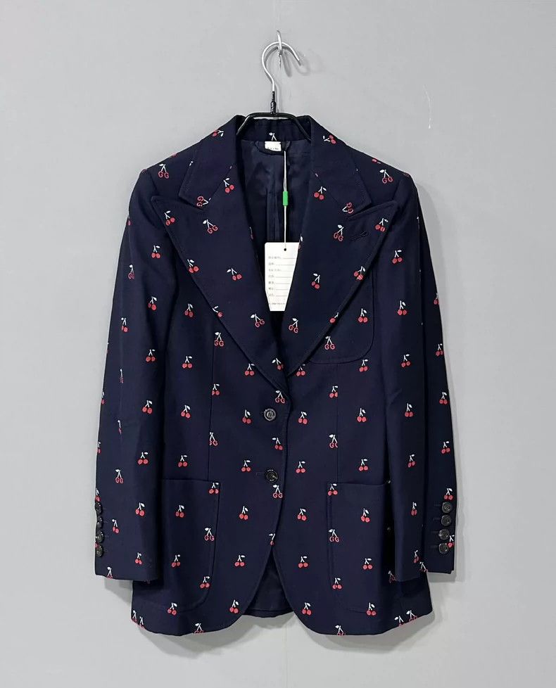 Gucci Gucci Double G cherry embroidered lapel suit 2501-Nextarro Size 38R - 1 Thumbnail